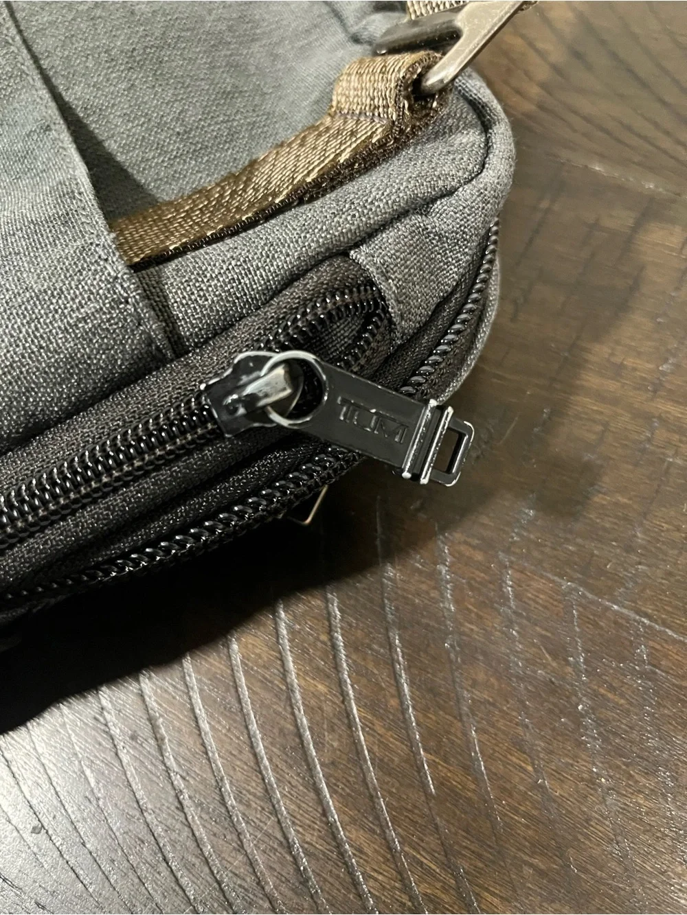 Tumi Alpha Bravo Annapolis Shoulder Bag Business Casual Leather Luxury Premium